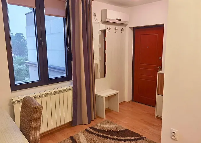 아파트 Alo Alo 6 쿠르셰바츠